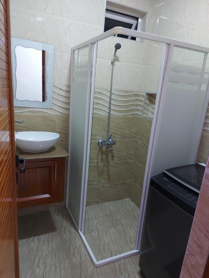 Rs Villas - Three Bedrooms Share Apartment With Private Room And Free Wifi And 100Mts To The Beach And Ac And 100Mts To Bus Stop And Pool Flic-en-Flacq Εξωτερικό φωτογραφία